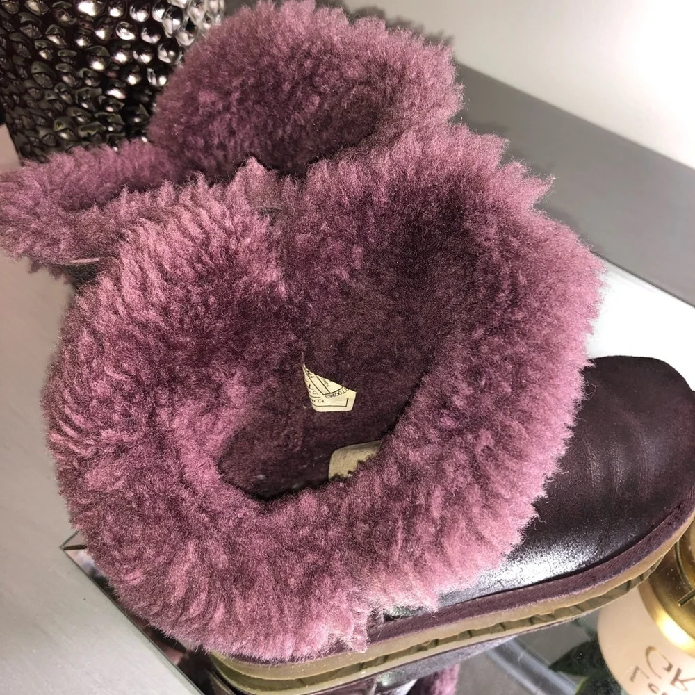 UGG Australia Bailey Button Suede Kids Boots .